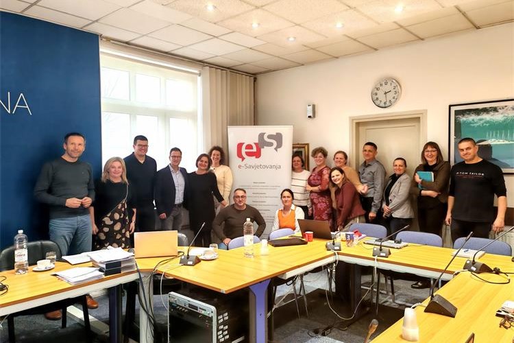 Slika /slike/fotka web.jpg